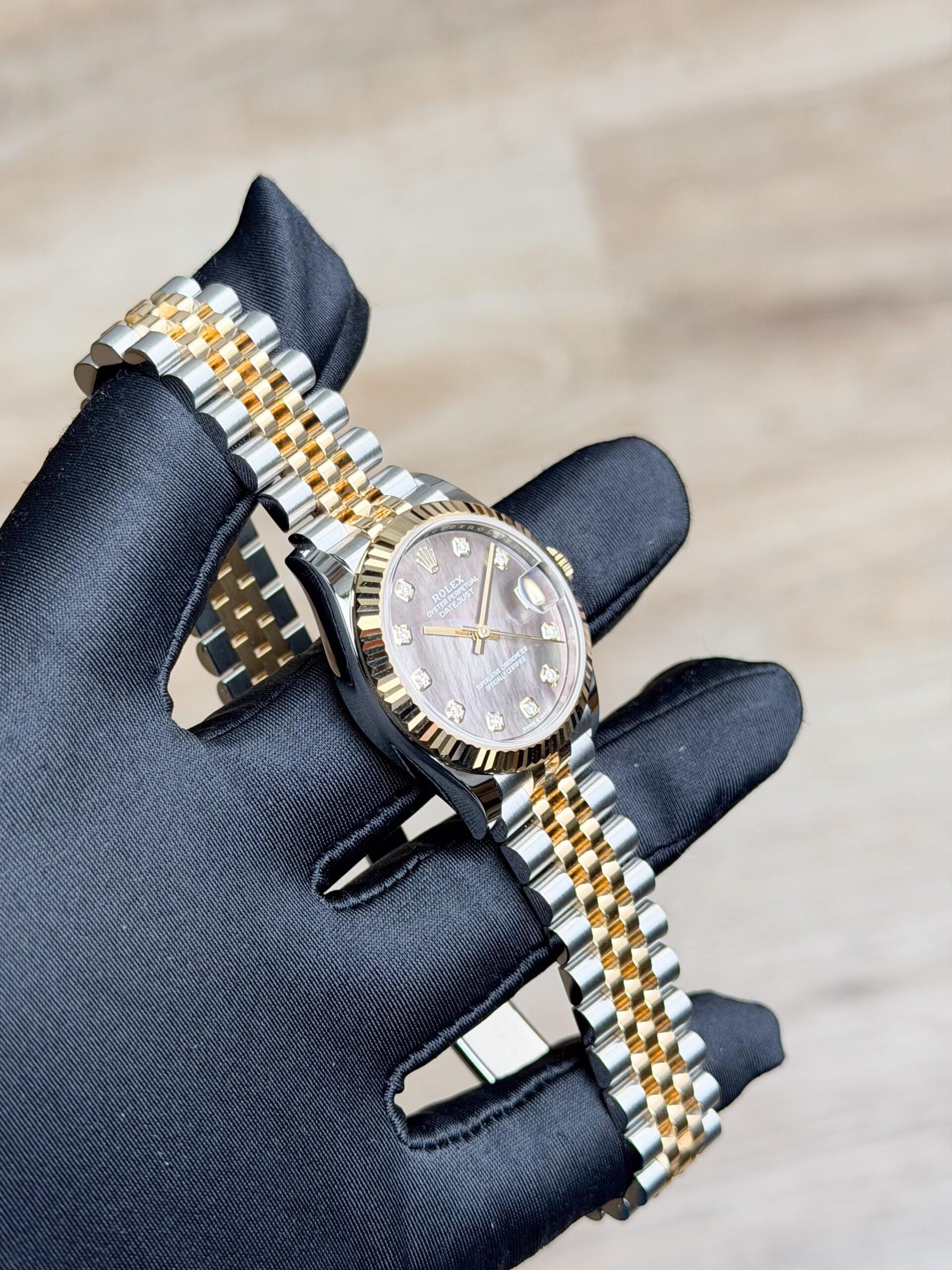 Rolex Datejust 31 Tahitian MOP Pearl Diamond Fluted Jubilee 2026 Unworn 278273