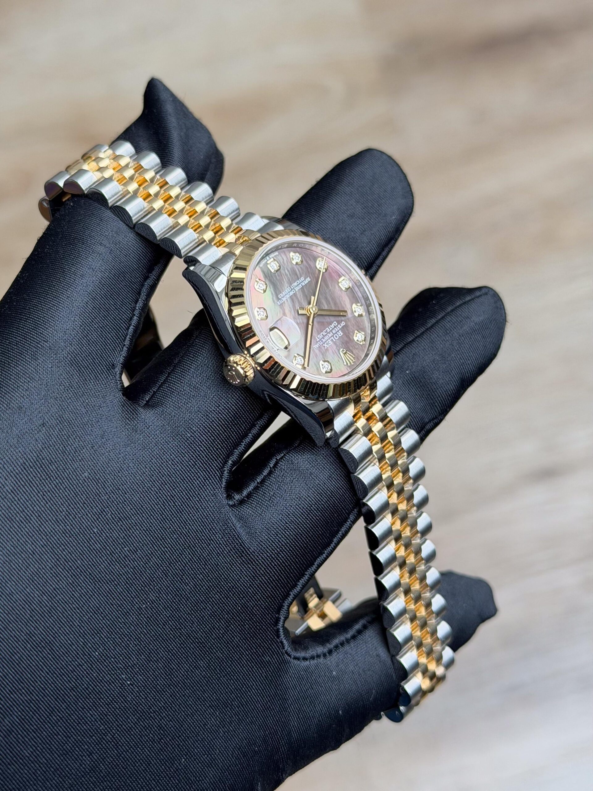 Rolex Datejust 31 Tahitian MOP Pearl Diamond Fluted Jubilee 2026 Unworn 278273