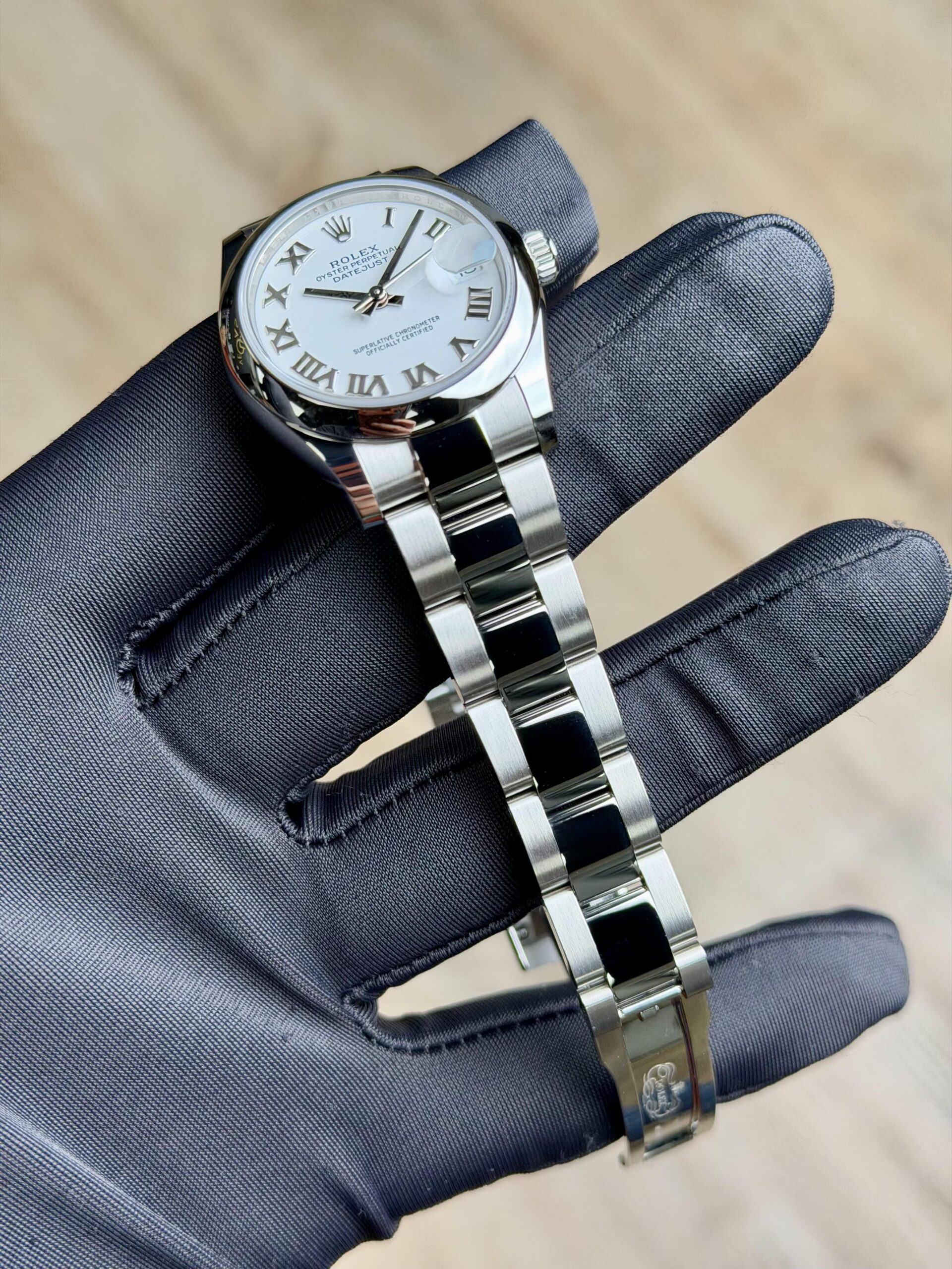 Rolex Datejust 31 White Roman Smooth Oyster 2026 Unworn 278240