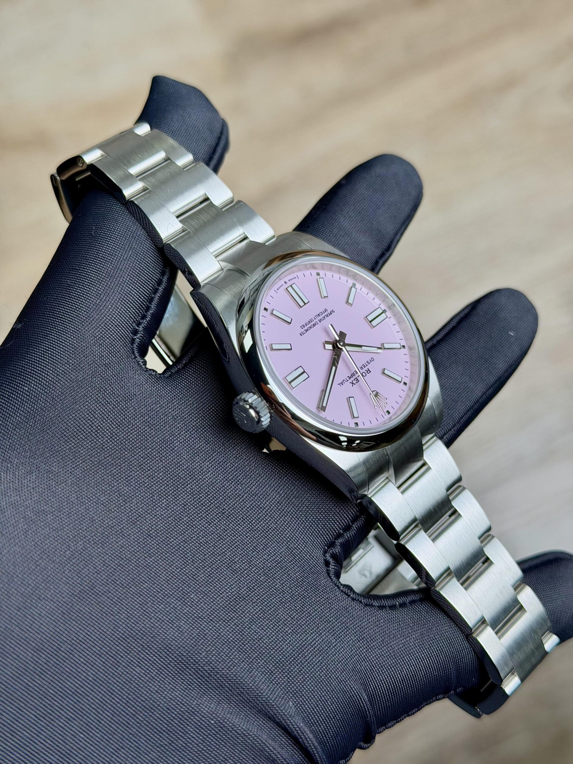 Rolex Oyster Perpetual 41 Candy Pink Index Smooth Oyster 2026 Unworn 134300