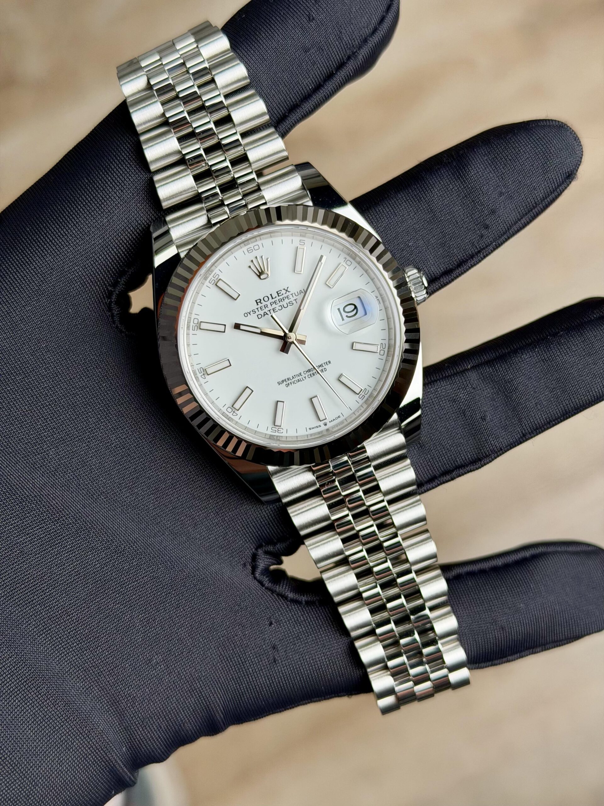 Rolex Datejust 41 White Index Fluted Jubilee 2026 Unworn 126334
