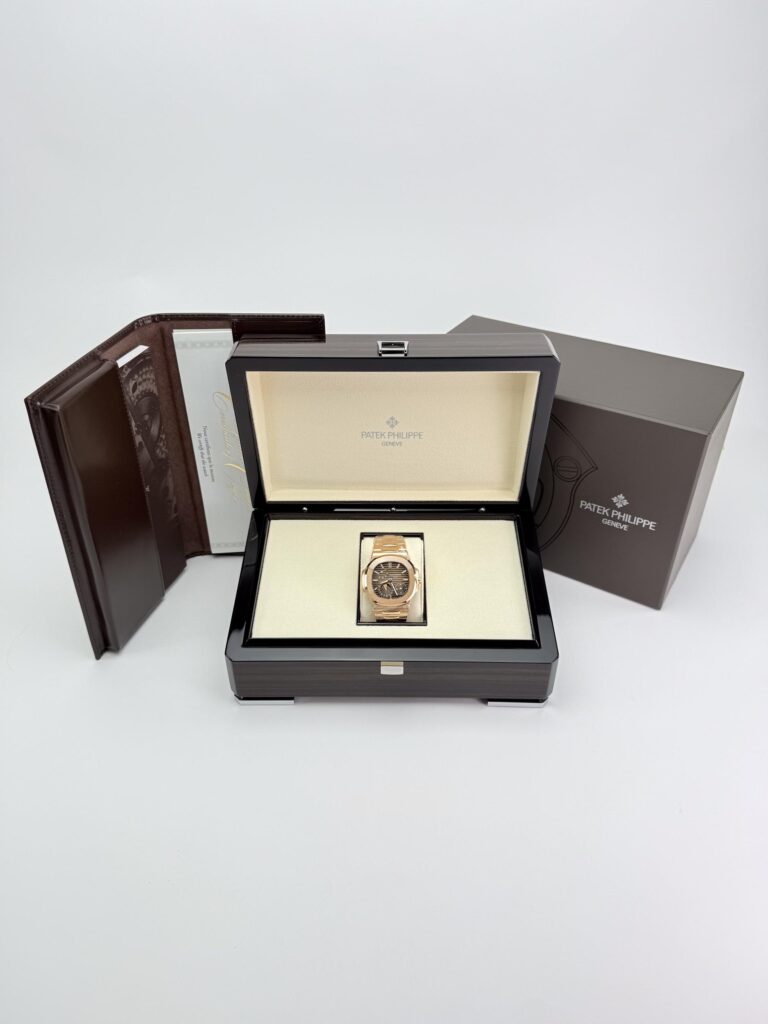 Patek Philippe Nautilus 40 Moon Phase Brown Index Preowned 2024 5712/1R-001