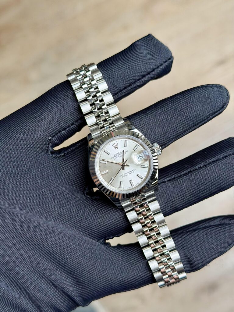 Rolex Datejust 28 Silver Index Fluted Jubilee Preowned 2019 279174