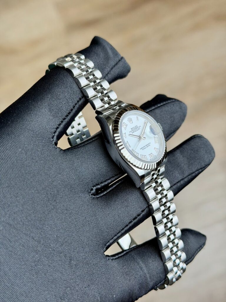 Rolex Datejust 28 White Roman Fluted Jubilee Preowned 2019 279174
