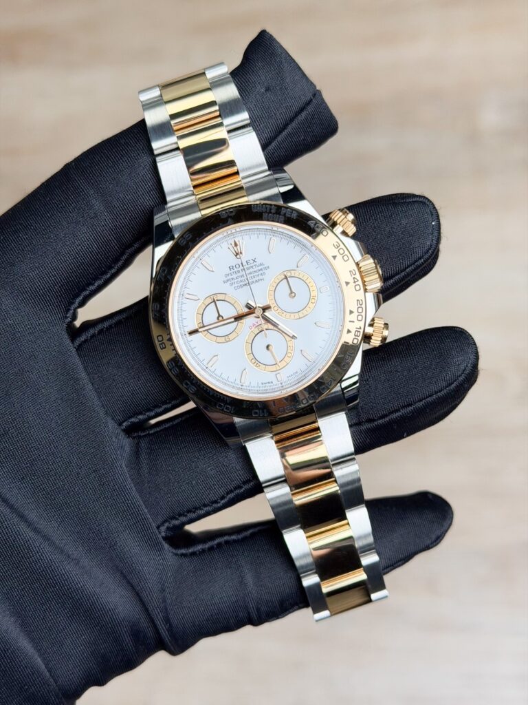 Rolex Daytona 40 White/White Index Oyster 2026 Unworn 126503