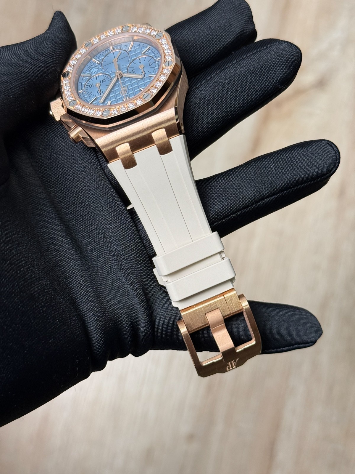 Audemars Piguet Royal Oak Offshore Chrono Blue Rose Gold Preowned 2025 26231OR
