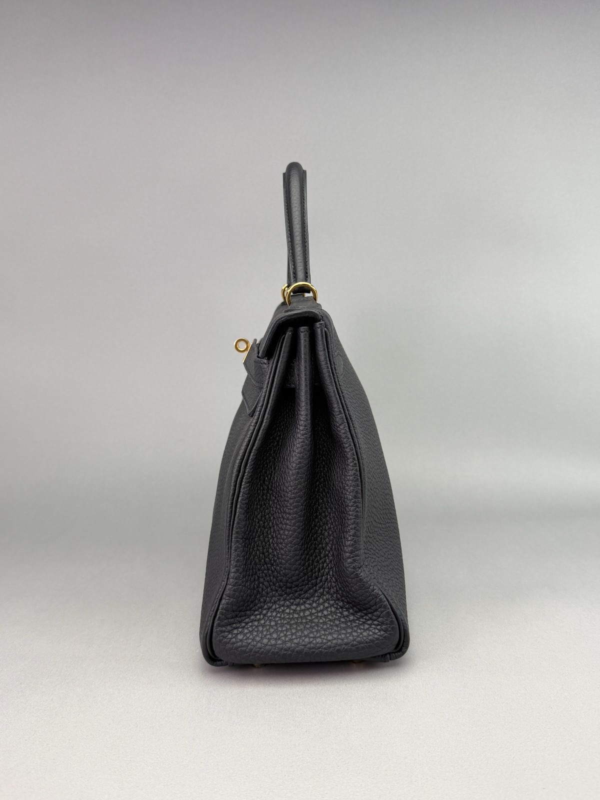 Hermes Kelly 32 Retourne Togo Black Gold Hardware K Stamp 2025