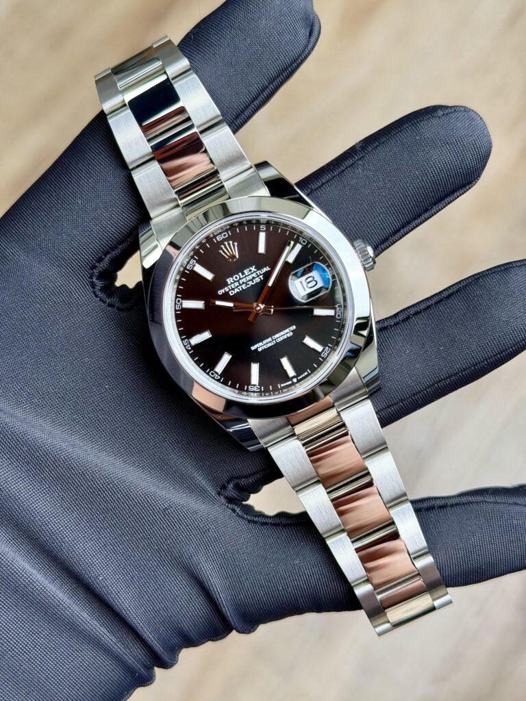 Rolex Datejust 41 Black Index Smooth Oyster 2026 Unworn 126300