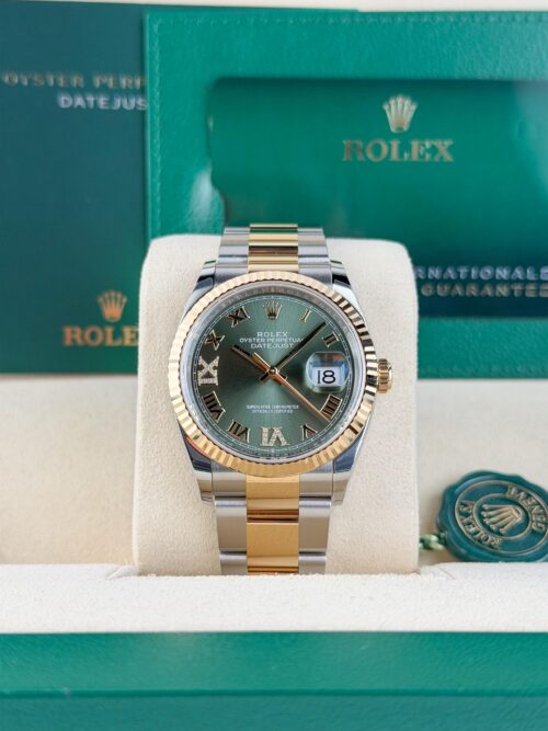 Rolex Datejust 36mm UNWORN 2026 Olive Green Roman VIIX Fluted Oyster 126233