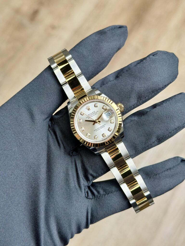 Rolex Datejust 28mm UNWORN 2026 Silver Diamond Fluted Oyster 279173
