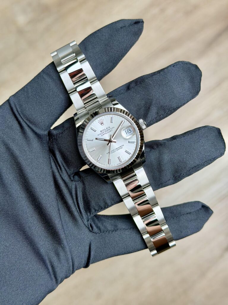 Rolex Datejust 31mm UNWORN 2026 Silver Index Fluted Oyster 278274