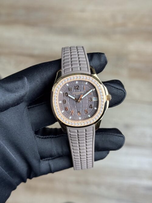 Patek Philippe Aquanaut Luce Taupe Arabic Diamond 5268/200R-010