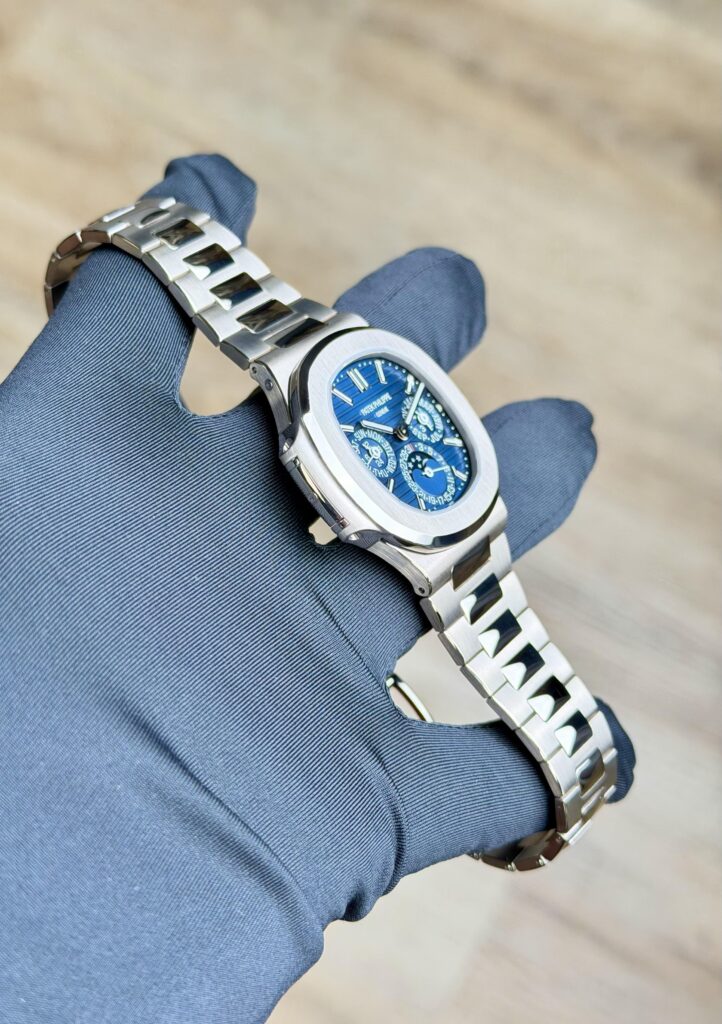 Patek Philippe Nautilus 40mm 2022 Blue Sunburst Index Preowned 5740/1G-001