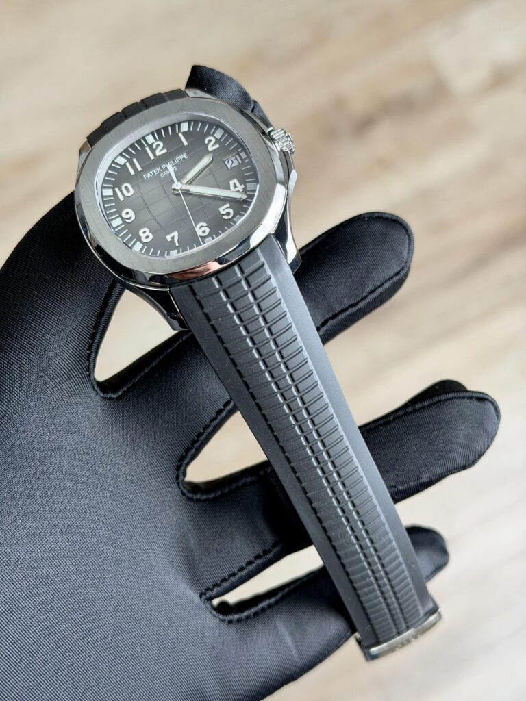 Patek Philippe Aquanaut Black/Grey Arabic Strap 5167A-001