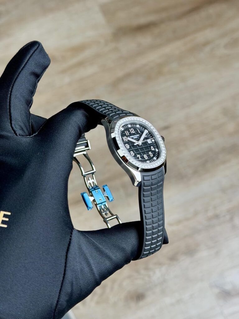 Patek Philippe Aquanaut Luce UNWORN 2025 Black Arabic Diamond 5267/200A-001