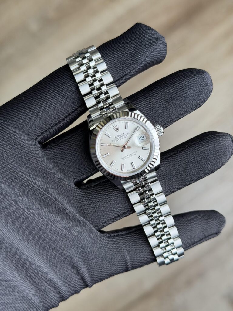 Rolex Datejust 28mm UNWORN 2026 Silver Index Fluted Jubilee 279174
