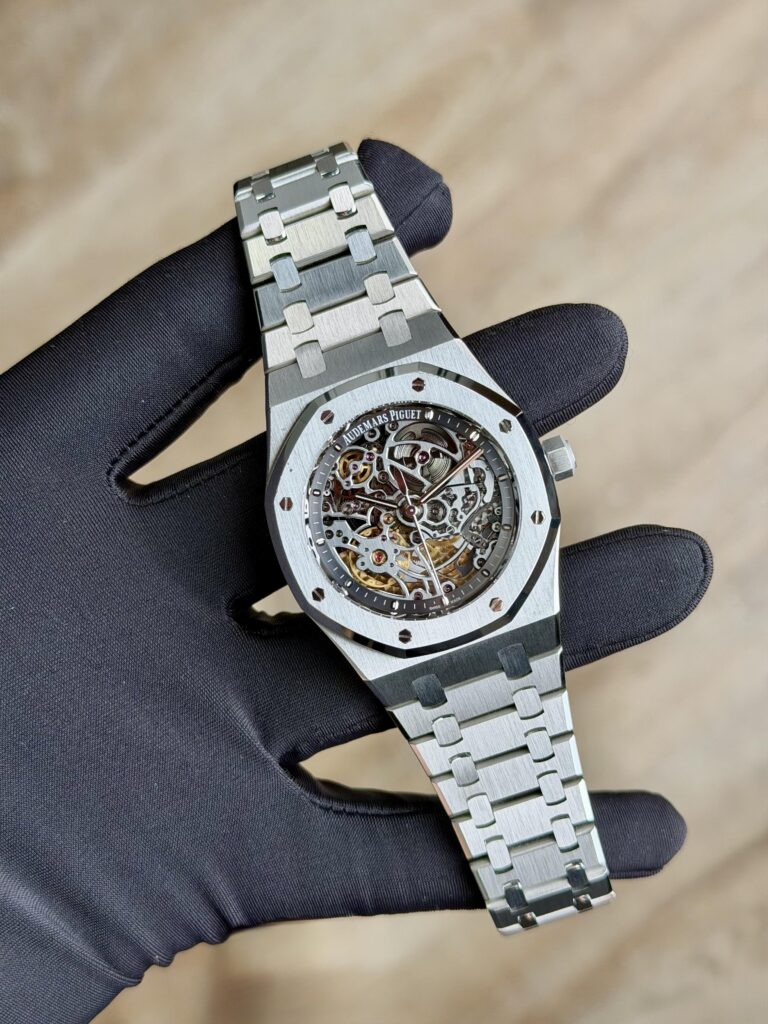 Audemars Piguet Royal Oak Openworked 2015 Preowned 15305ST.OO.1220ST.01