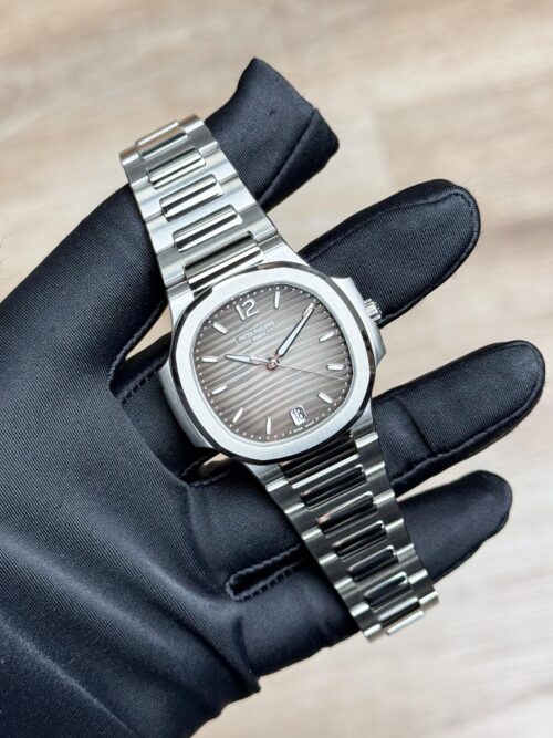 Patek Philippe Nautilus UNWORN 2025 Grey Index Bracelet 7118/1A-011