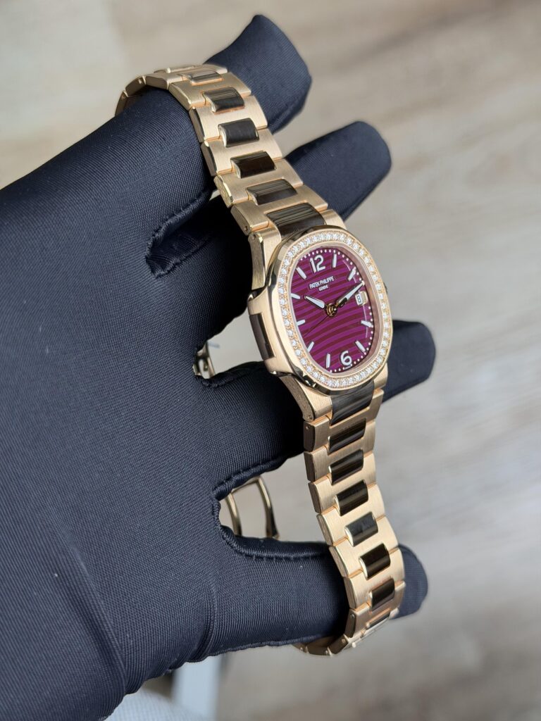 Patek Philippe Nautilus UNWORN 2026 Purple Diamond Bezel Bracelet 7010/1R-013