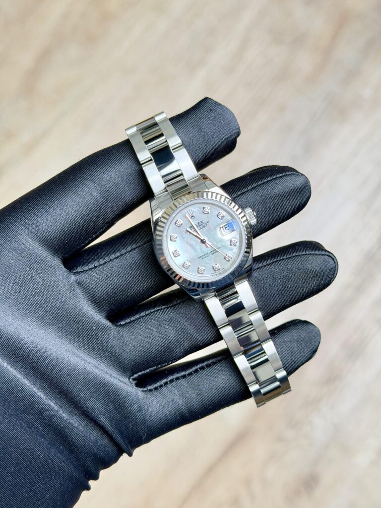 Rolex Datejust 28mm 2017 MOP Pearl Diamond Fluted Oyster Preowned 279174