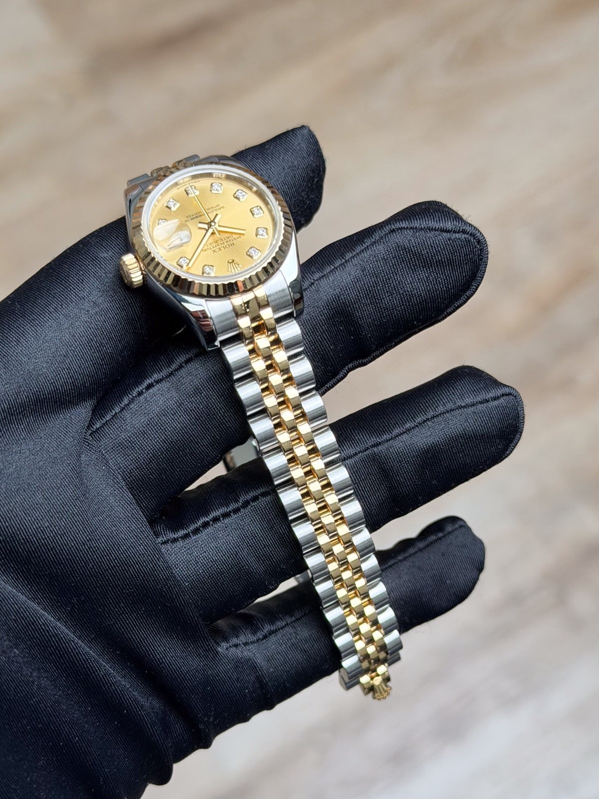 Rolex Datejust 26mm 2012 Champagne Diamond Fluted Jubilee Preowned 179173