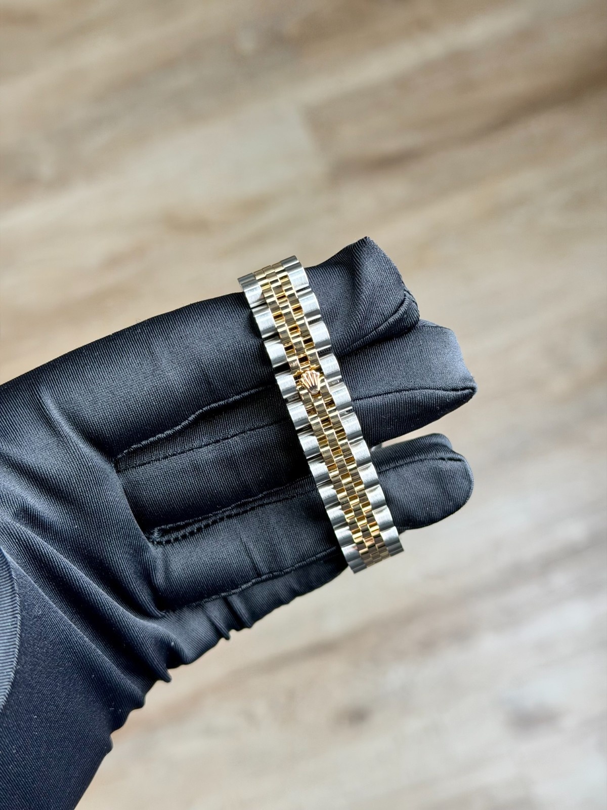 Rolex Datejust 26mm 2013 Champagne Index Fluted Jubilee Preowned 179173