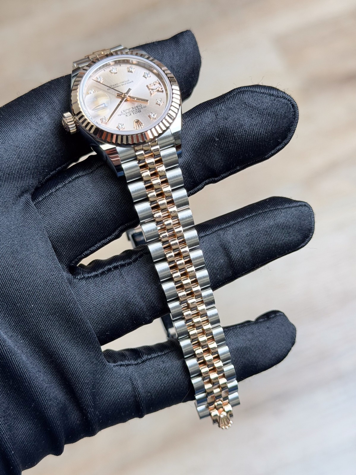 Rolex Datejust 28mm UNWORN 2026 Rose Pink Star Diamond IX Fluted Jubilee 279171