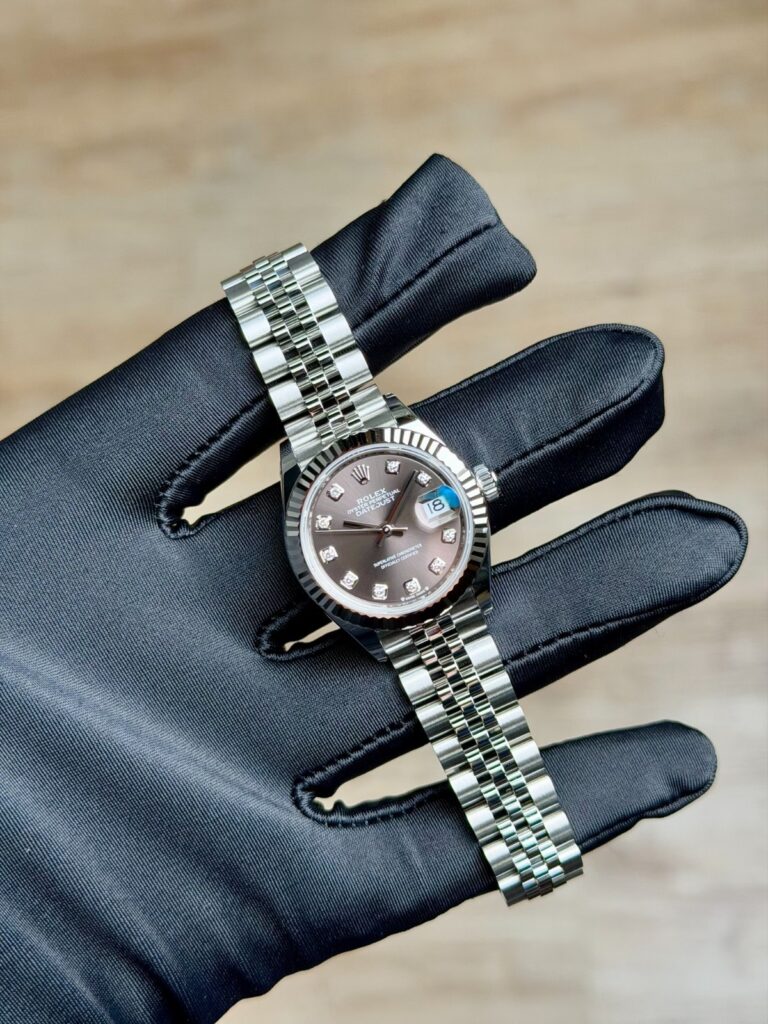 Rolex Datejust 28mm UNWORN 2026 Dark Grey Diamond Fluted Jubilee 279174