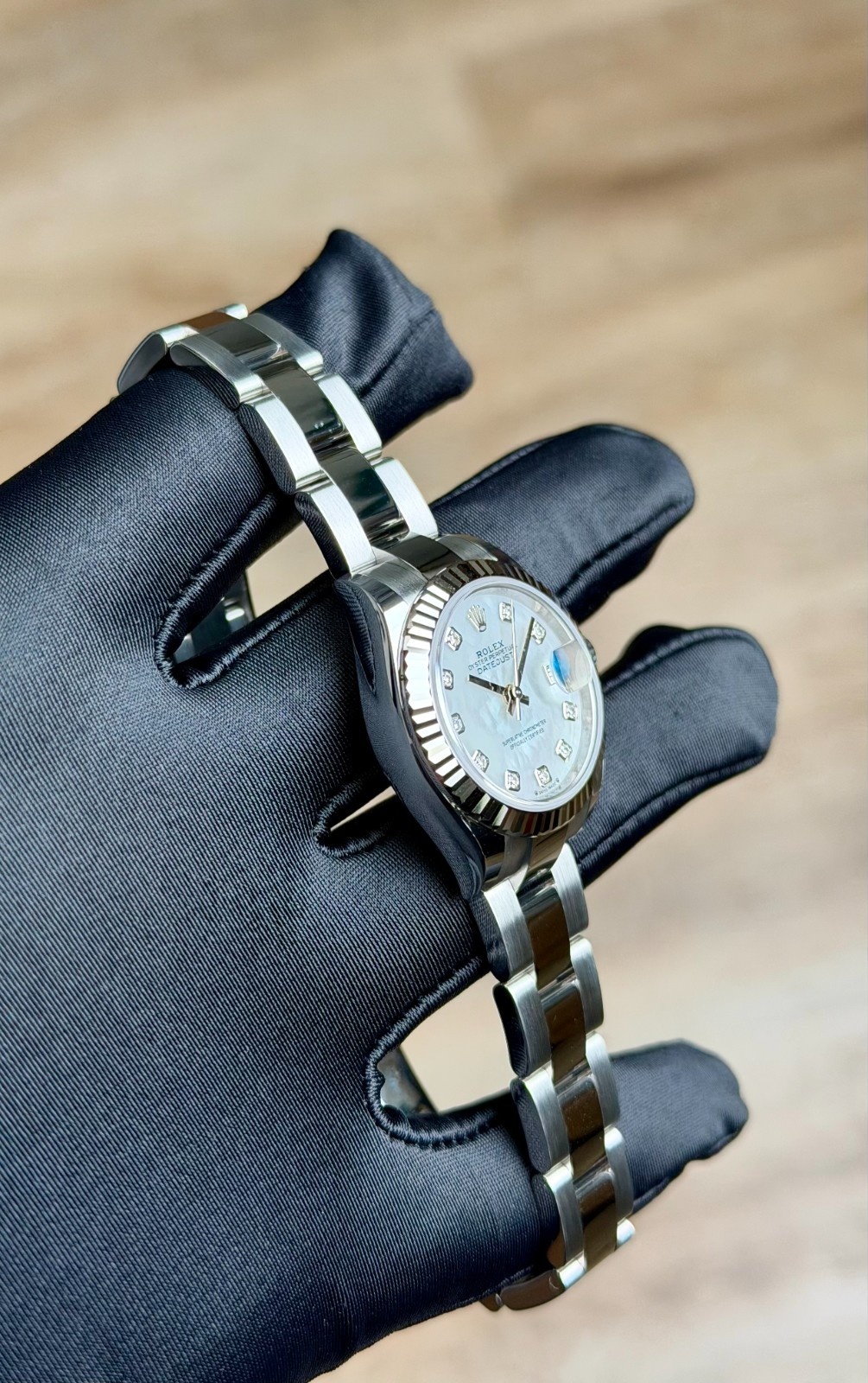 Rolex Datejust 28mm UNWORN 2026 MOP Pearl Diamond Fluted Oyster 279174