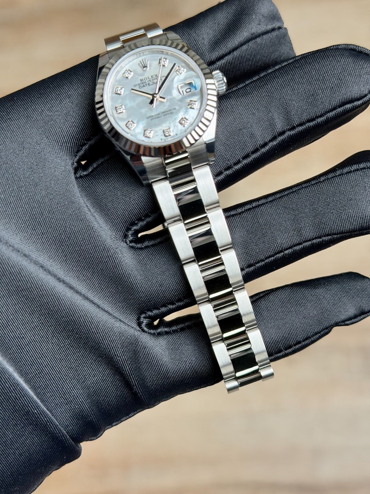Rolex Datejust 28mm UNWORN 2026 MOP Pearl Diamond Fluted Oyster 279174
