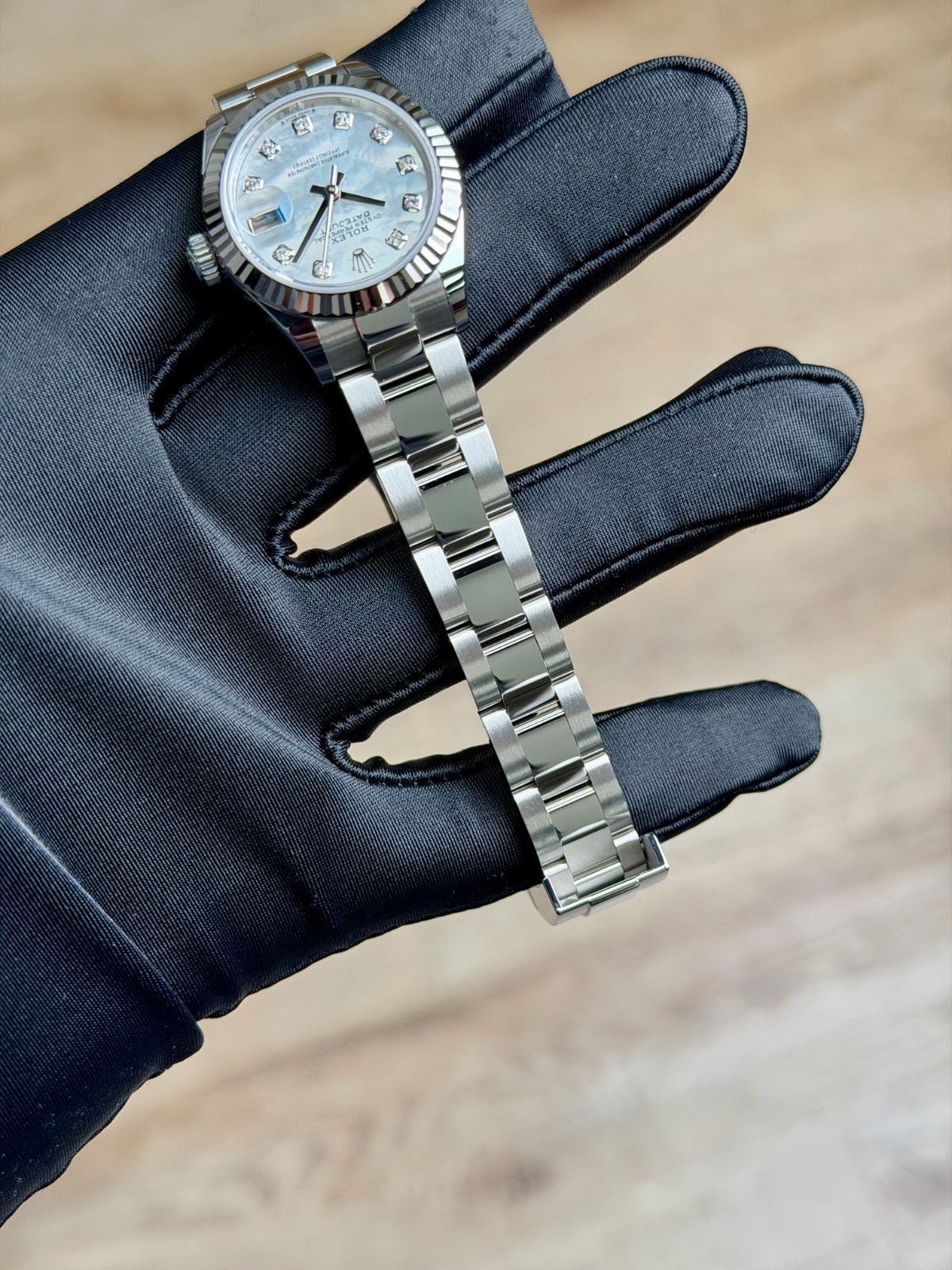 Rolex Datejust 28mm UNWORN 2026 MOP Pearl Diamond Fluted Oyster 279174