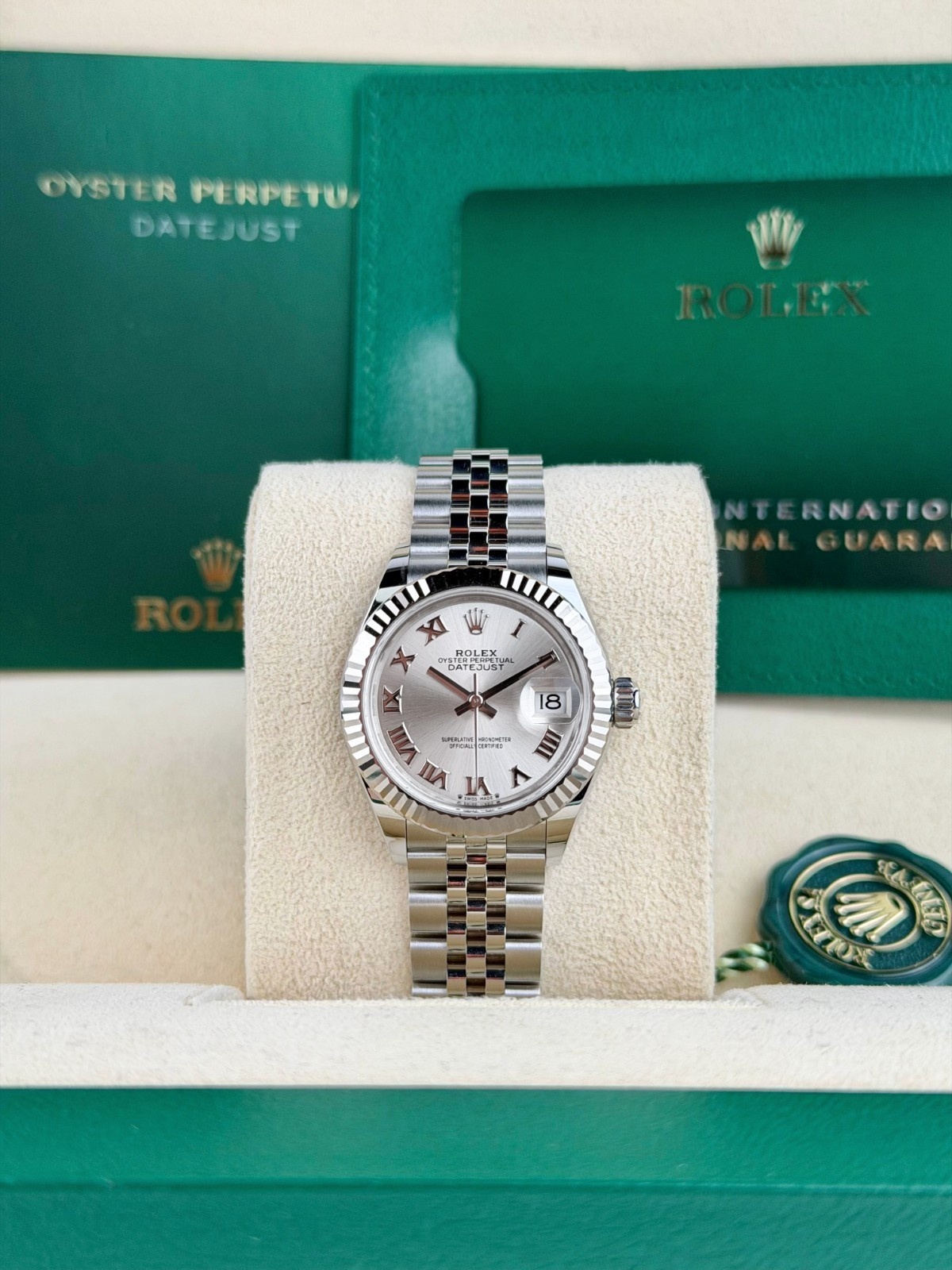 Rolex Datejust 28mm 2021 Silver Roman Fluted Jubilee Preowned 279174