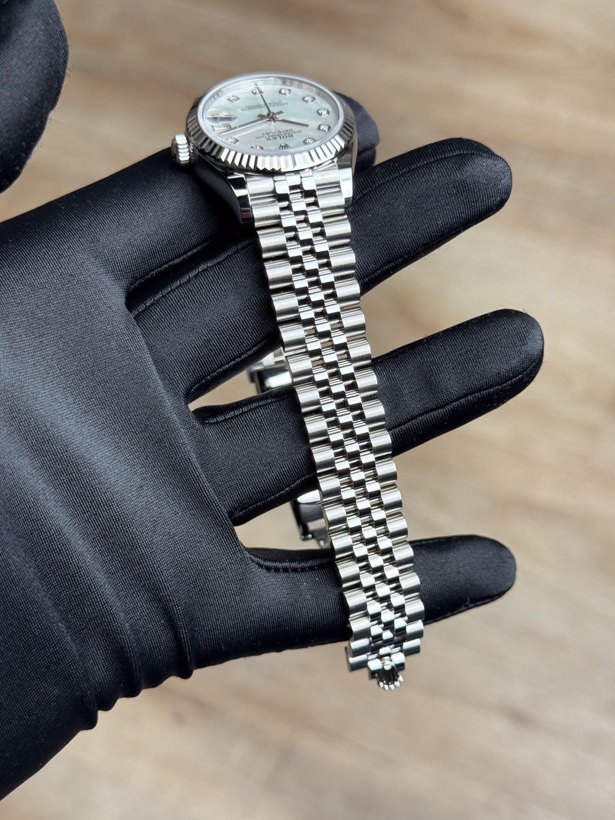 Rolex Datejust 31mm UNWORN 2026 MOP Pearl Diamond Fluted Jubilee 278274