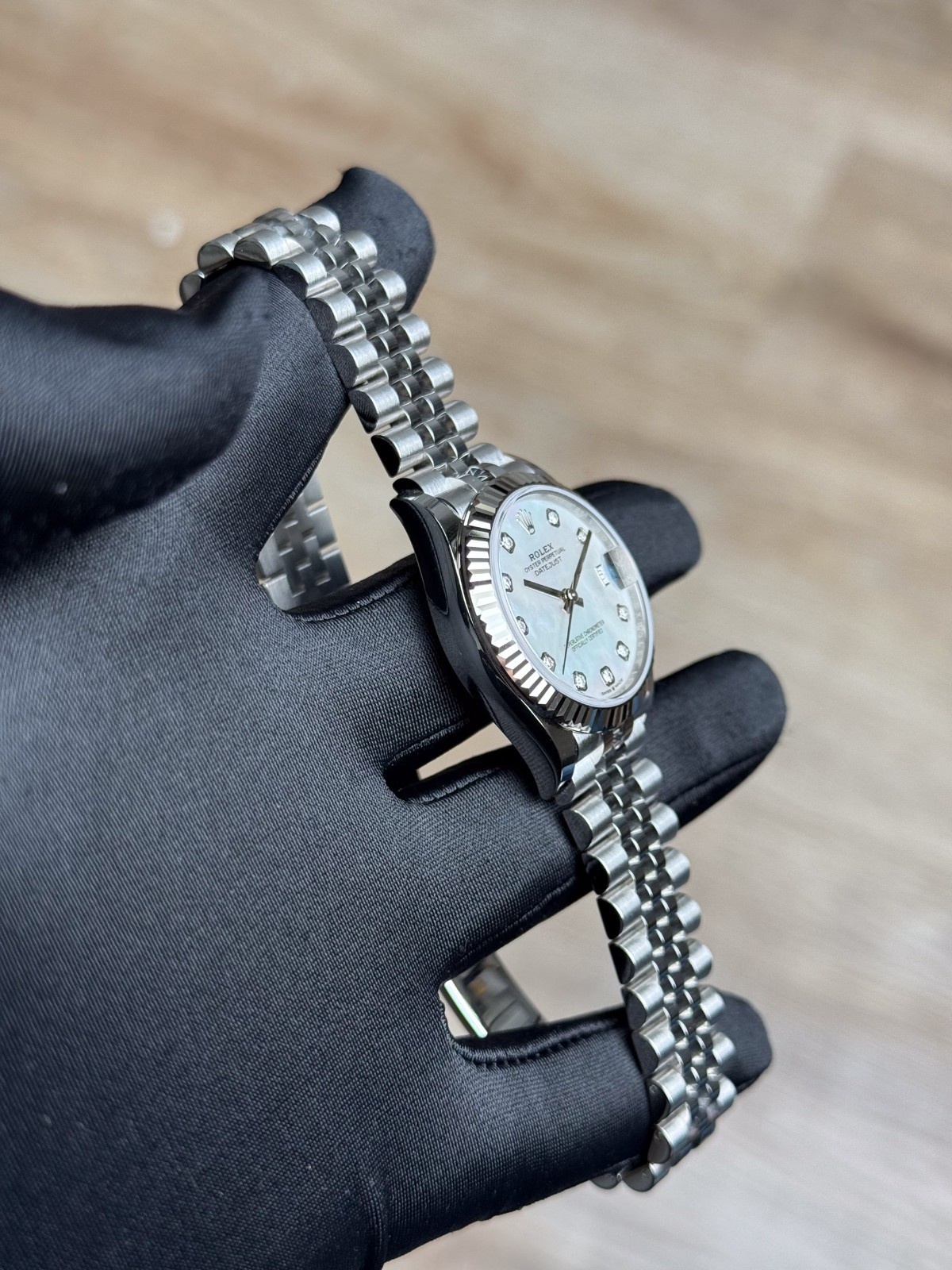 Rolex Datejust 31mm UNWORN 2026 MOP Pearl Diamond Fluted Jubilee 278274