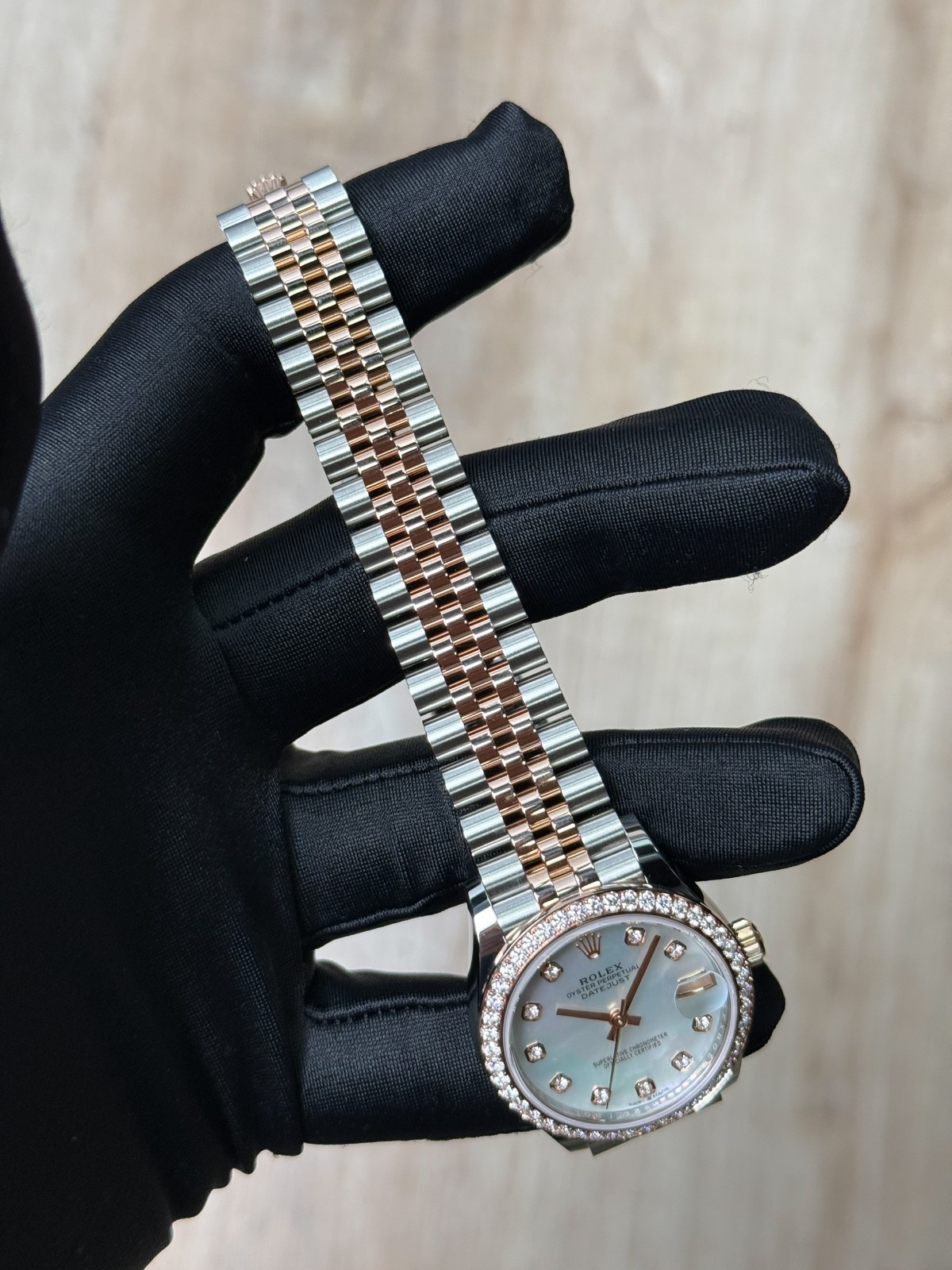 Rolex Datejust 31mm UNWORN 2026 MOP Pearl Diamond Bezel Jubilee 278381RBR