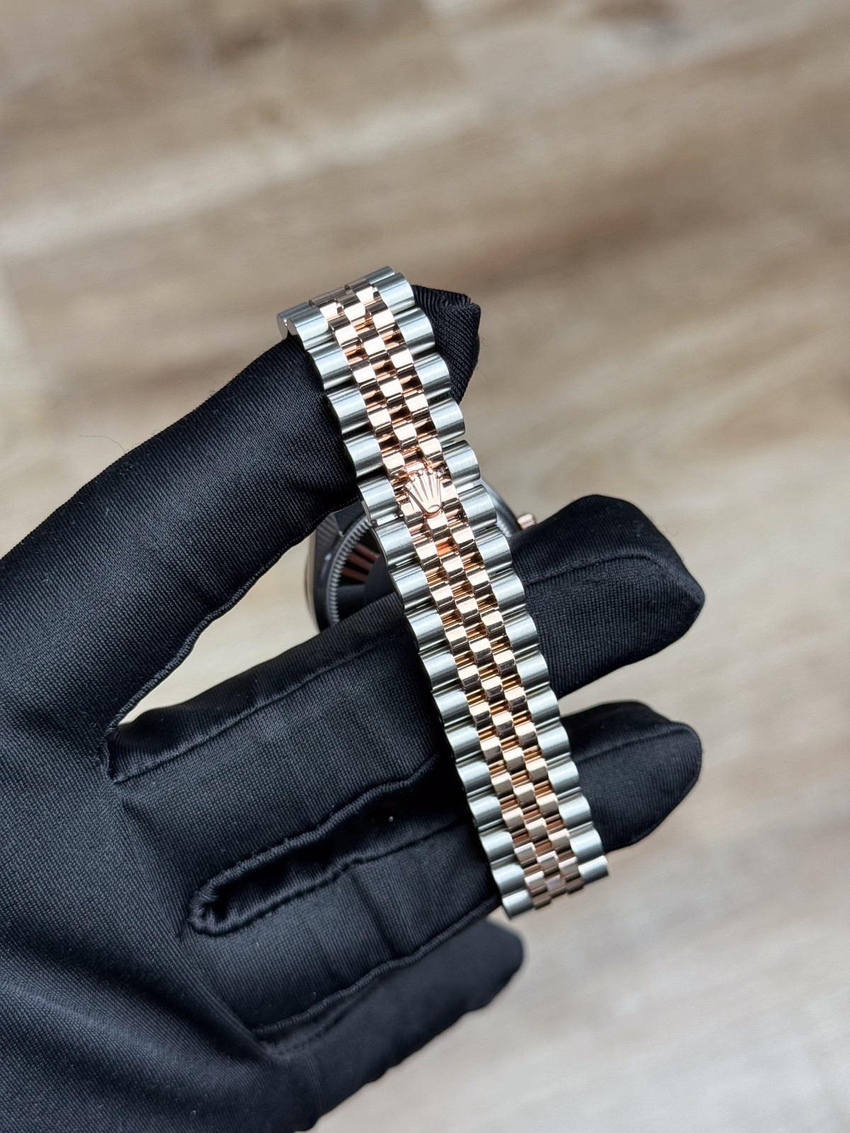 Rolex Datejust 31mm UNWORN 2026 MOP Pearl Diamond Bezel Jubilee 278381RBR