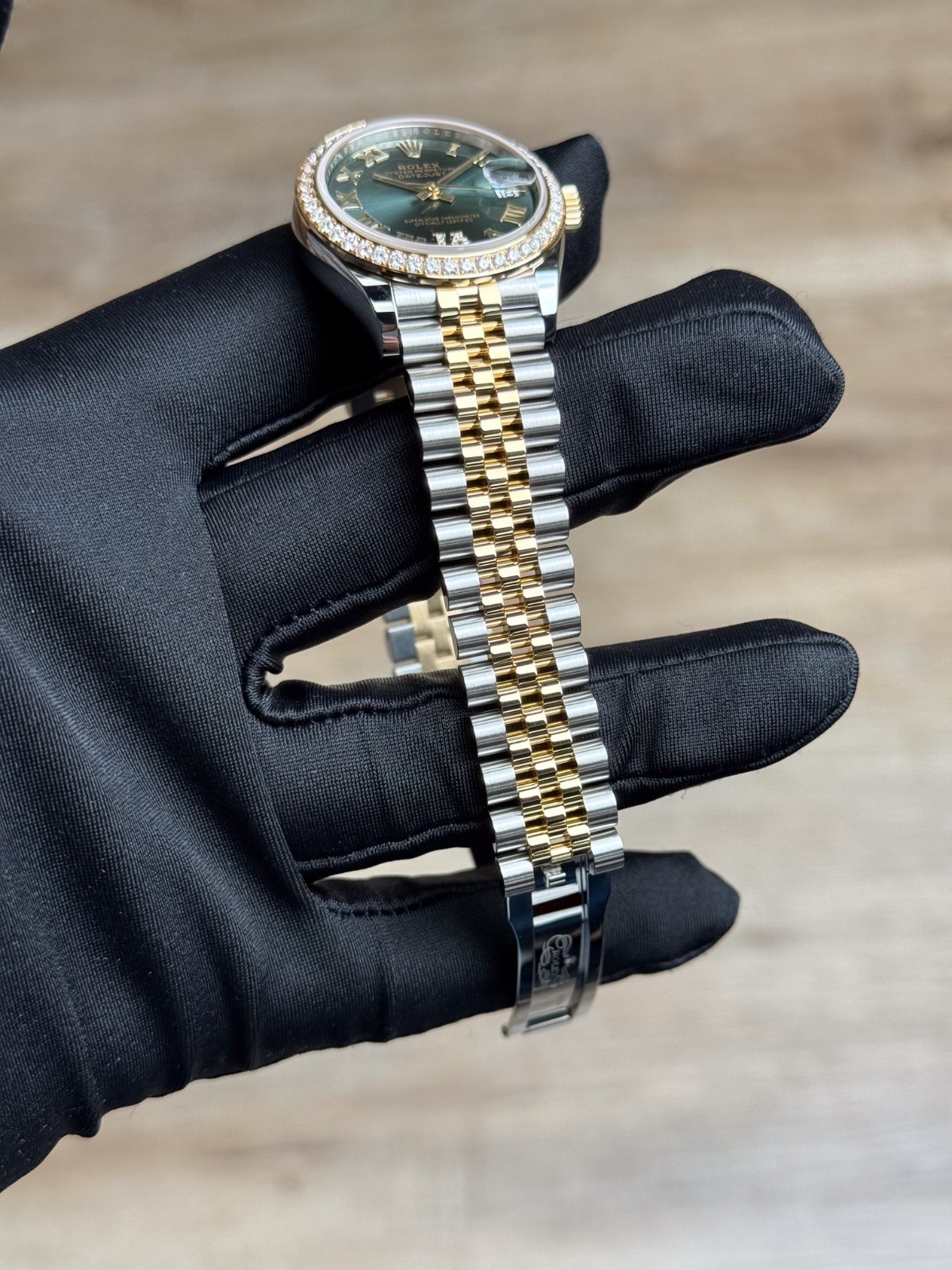 Rolex Datejust 31mm UNWORN 2026 Olive Green Roman VI Diamond Jubilee 278383RBR