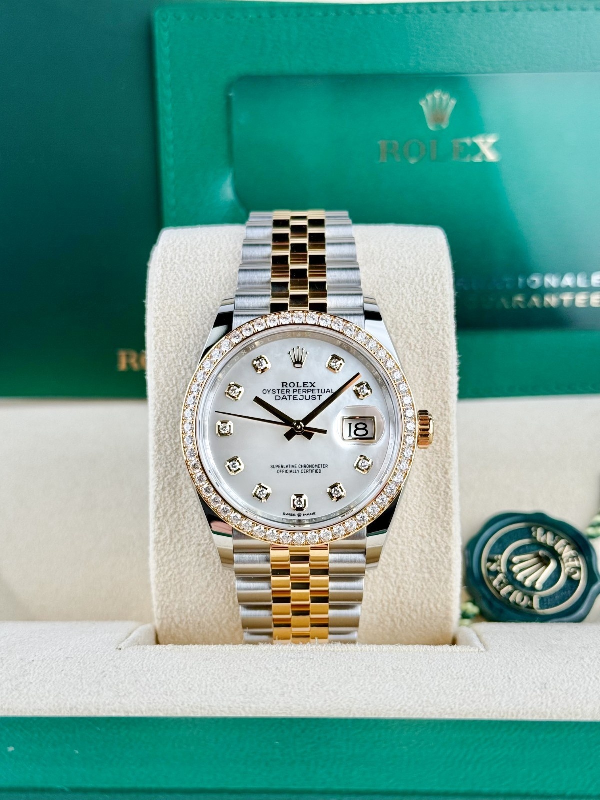 Rolex Datejust 36mm UNWORN 2026 MOP Pearl Diamond Bezel Jubilee 126283RBR
