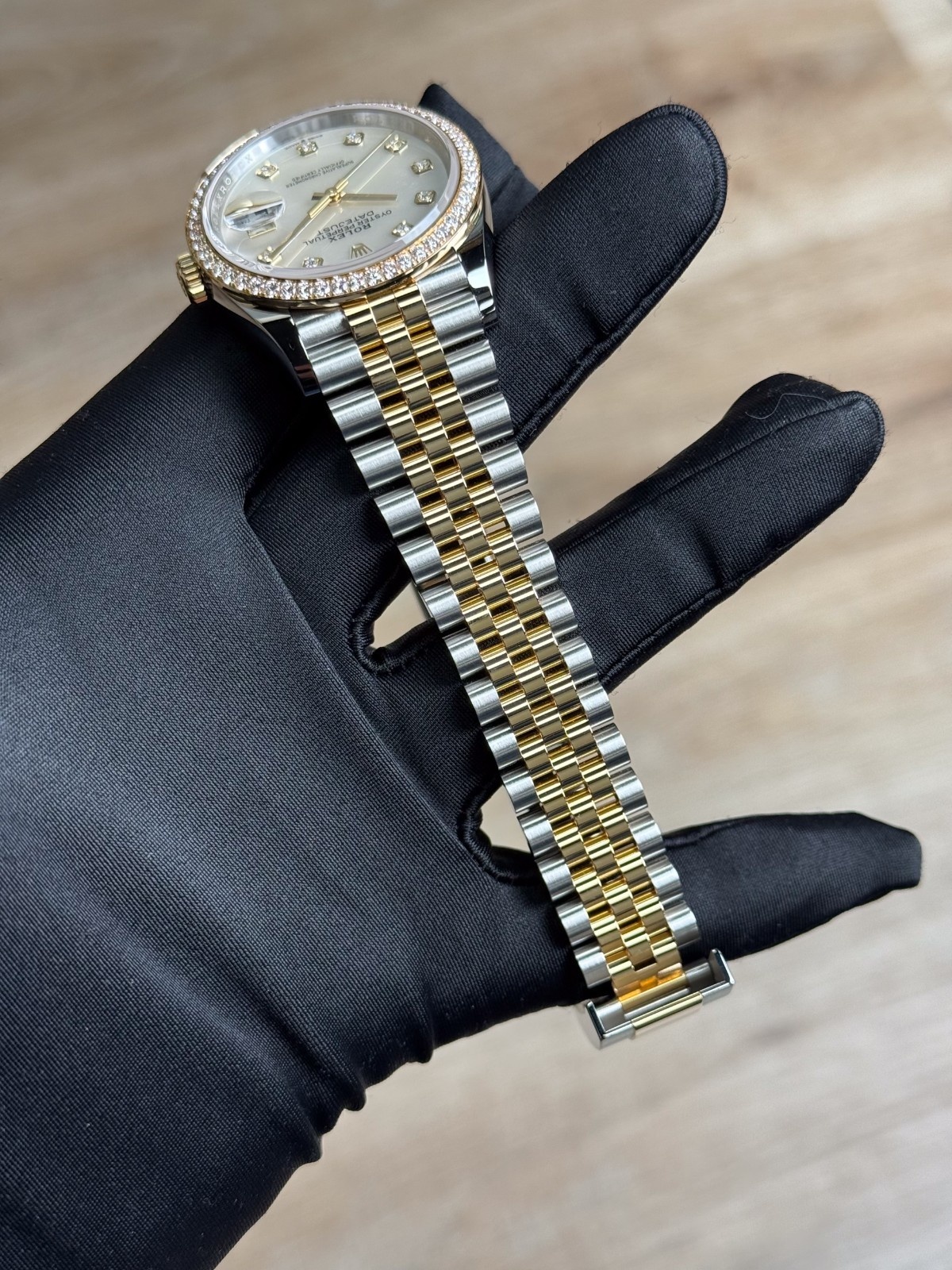 Rolex Datejust 36mm UNWORN 2026 MOP Pearl Diamond Bezel Jubilee 126283RBR