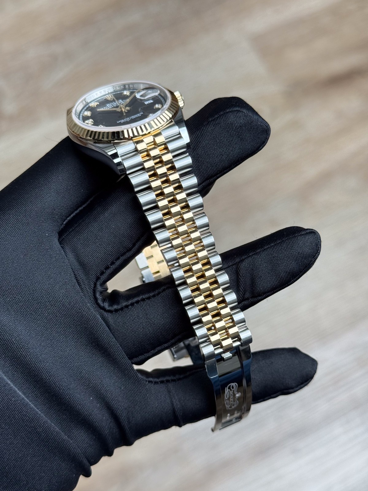 Rolex Datejust 36mm UNWORN 2026 Black Diamond Fluted Jubilee 126233