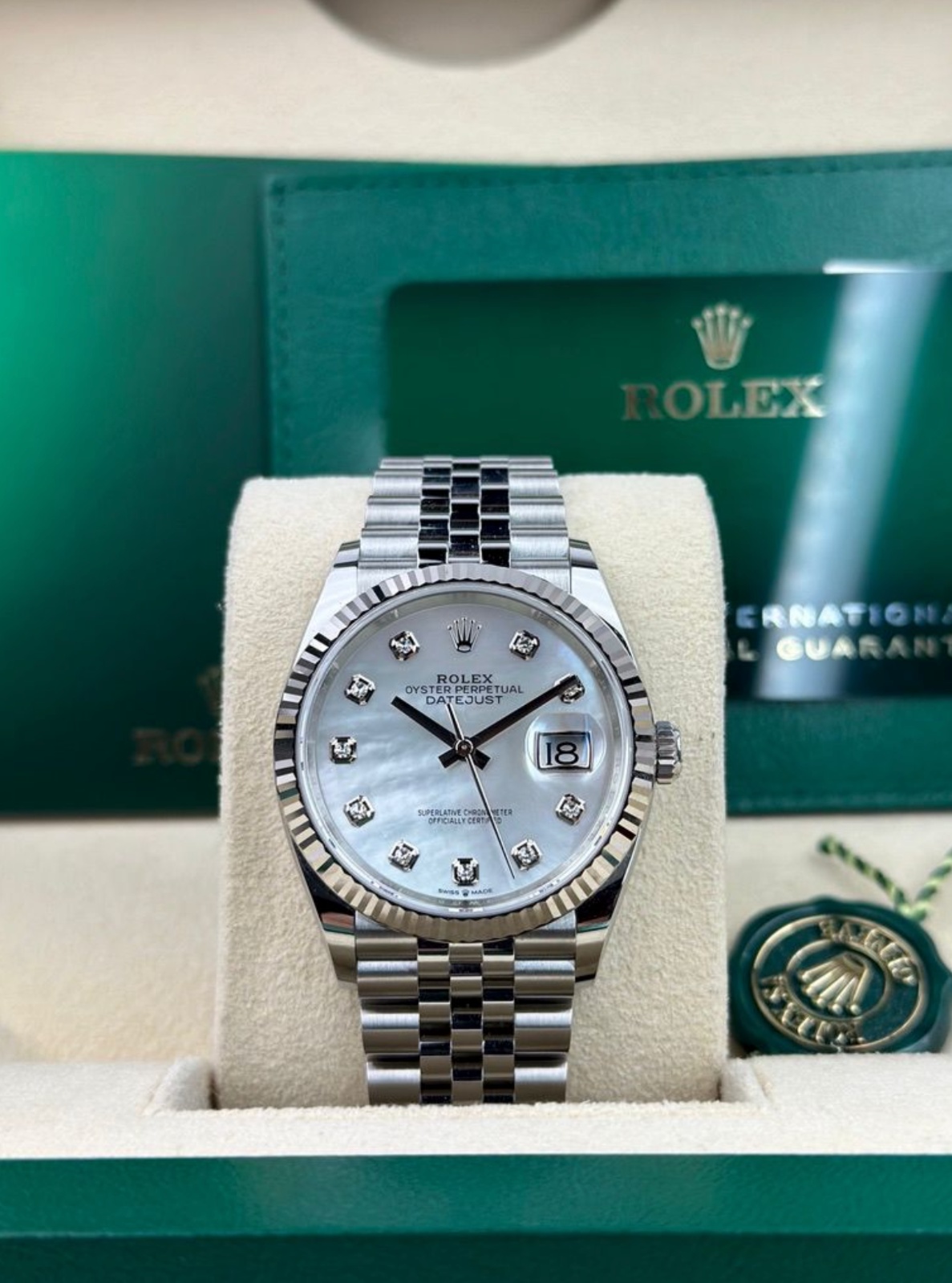 Rolex Datejust 36mm UNWORN 2026 MOP Pearl Diamond Fluted Jubilee 126234