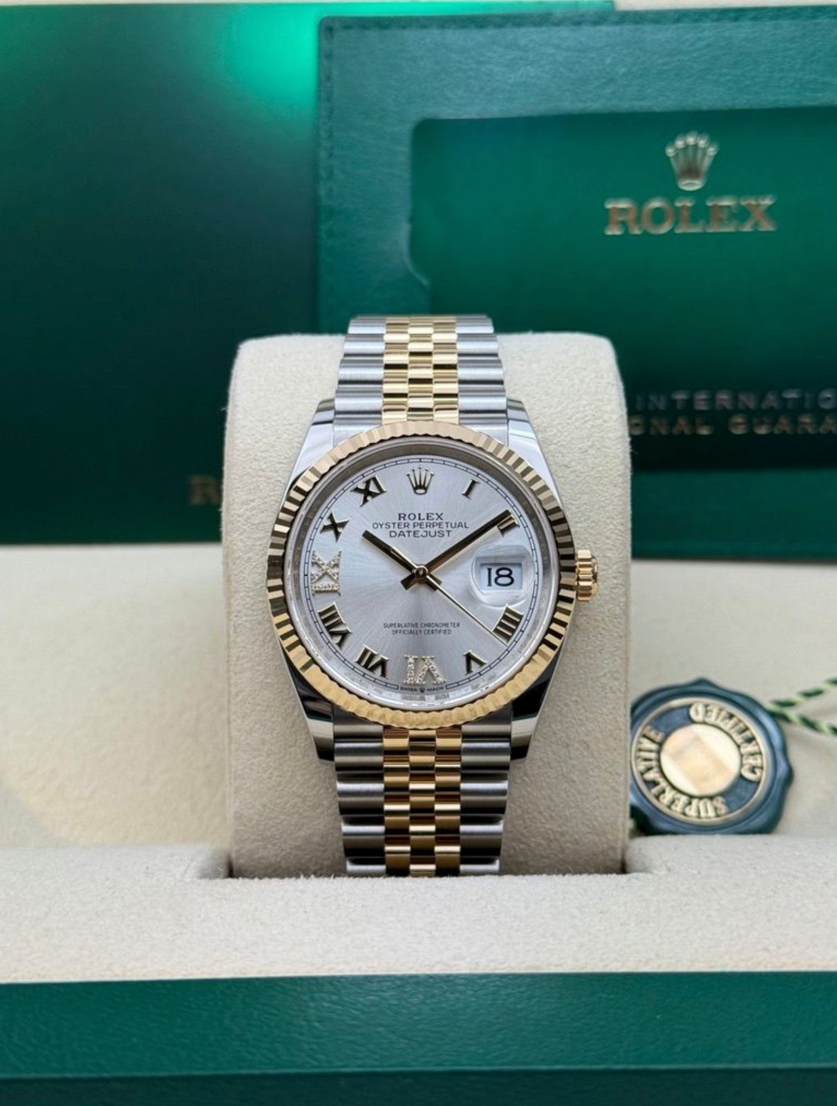 Rolex Datejust 36mm UNWORN 2026 Silver Roman VIIX Diamond Fluted Jubilee 126233