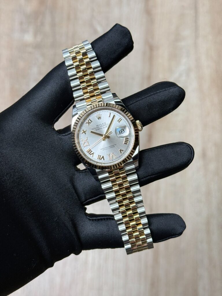 Rolex Datejust 36mm UNWORN 2026 Silver Roman VIIX Diamond Fluted Jubilee 126233