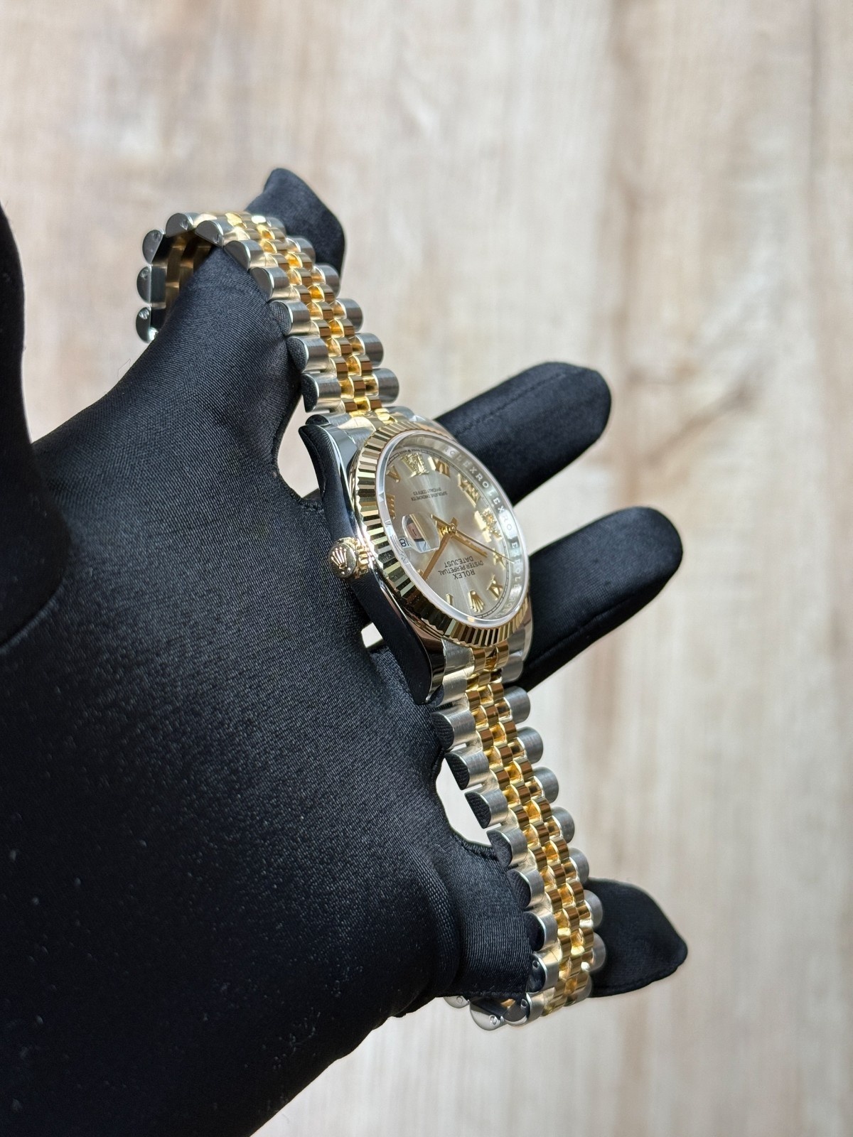 Rolex Datejust 36mm UNWORN 2026 Silver Roman VIIX Diamond Fluted Jubilee 126233