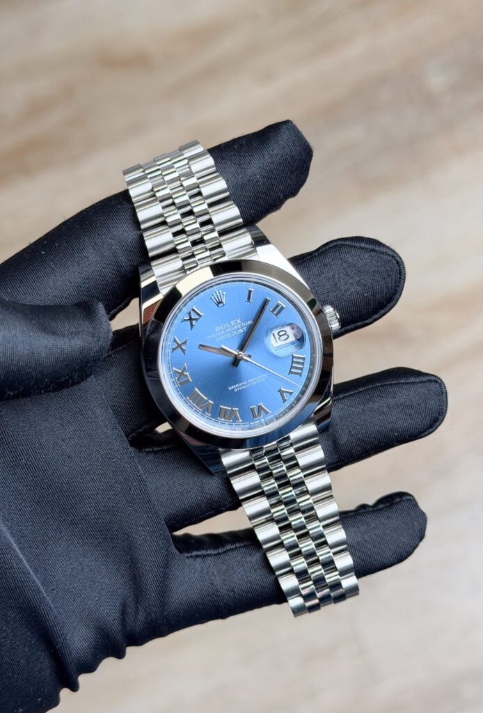 Rolex Datejust 41 Blue Roman Smooth Jubilee Preowned 2024 126300
