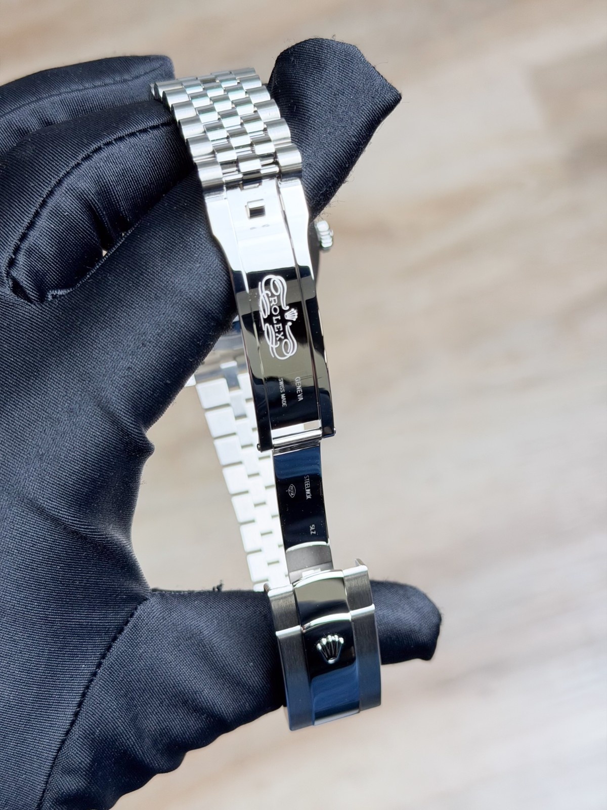 Rolex Datejust 41 Blue Roman Smooth Jubilee Preowned 2024 126300