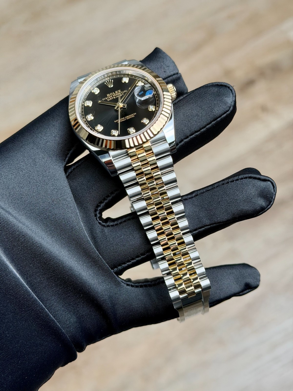 Rolex Datejust 41mm UNWORN 2026 Black Diamond Fluted Jubilee 126333
