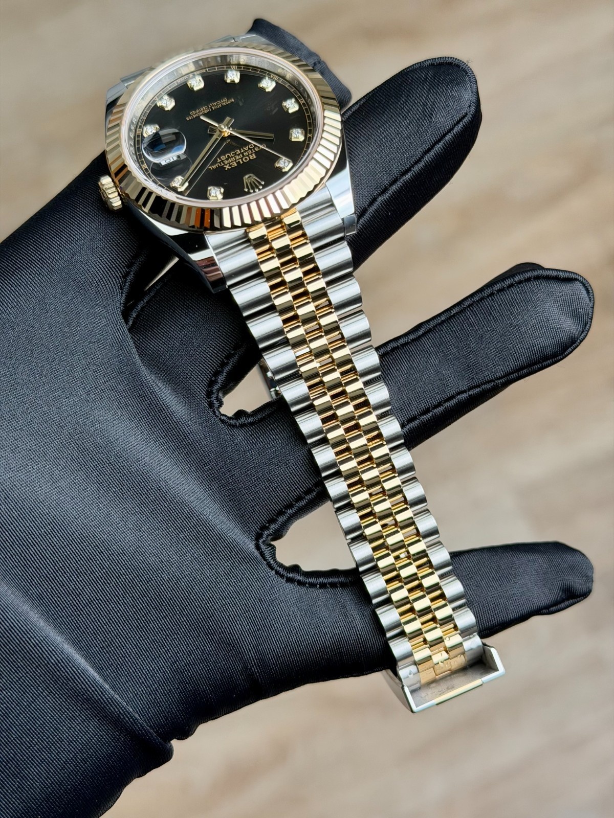 Rolex Datejust 41mm UNWORN 2026 Black Diamond Fluted Jubilee 126333