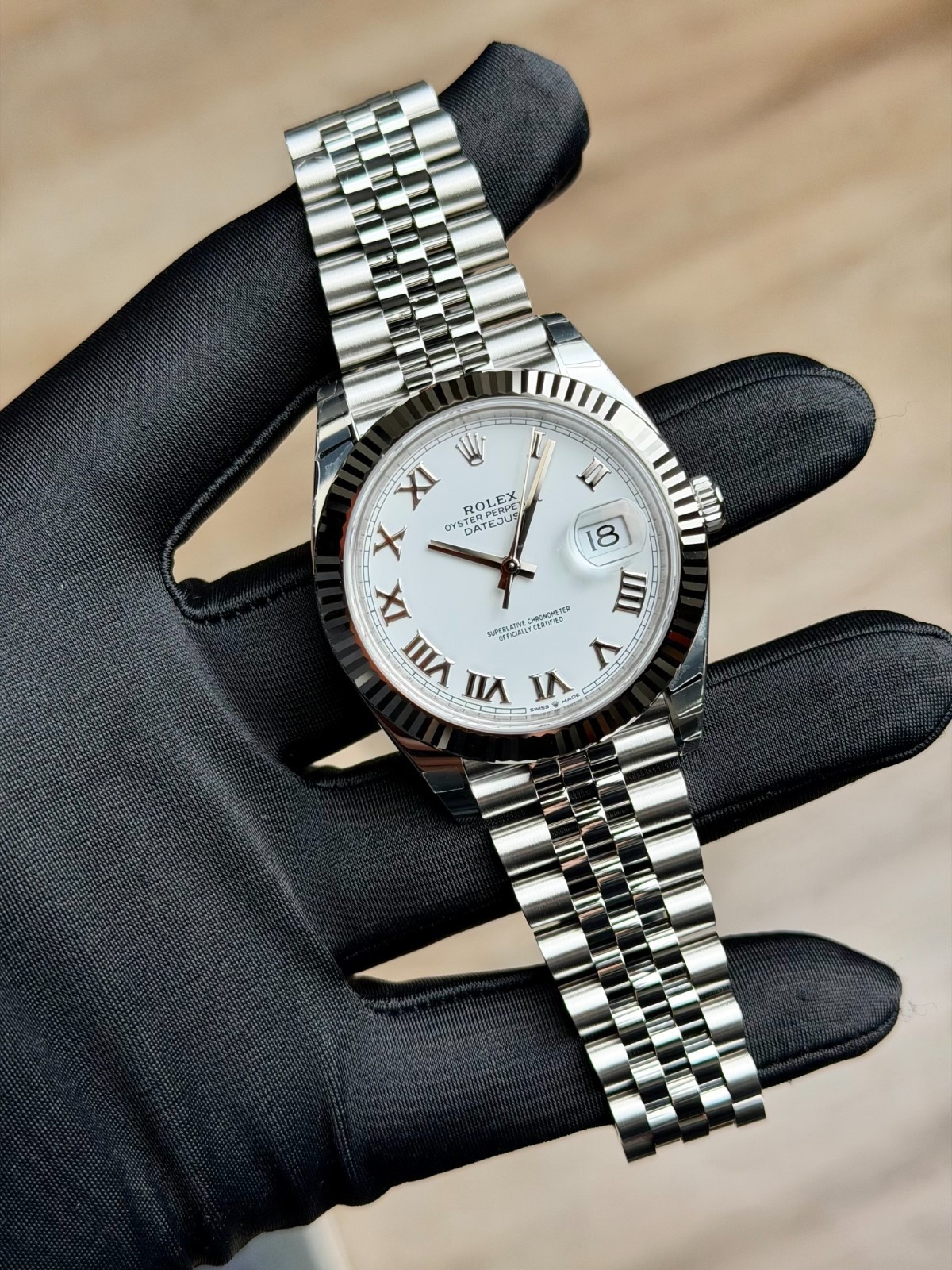 Rolex Datejust 41mm UNWORN 2026 White Roman Fluted Jubilee 126334