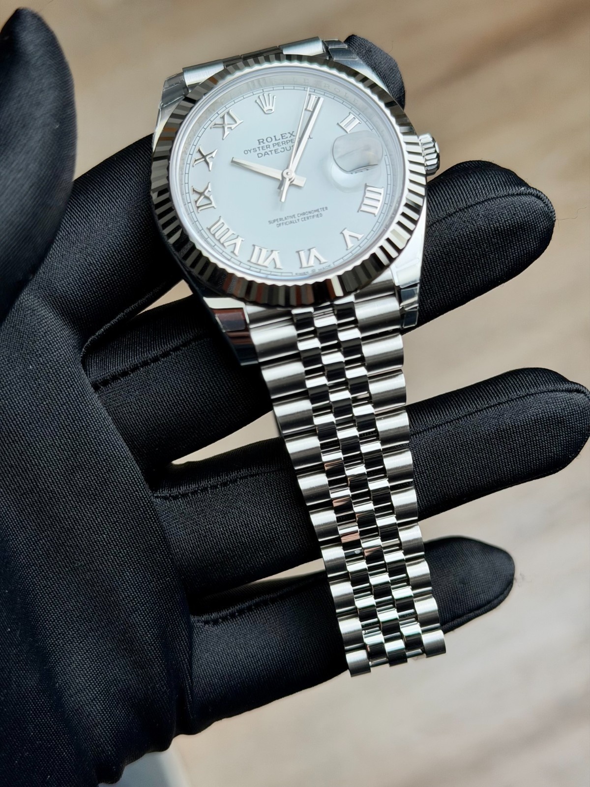 Rolex Datejust 41mm UNWORN 2026 White Roman Fluted Jubilee 126334